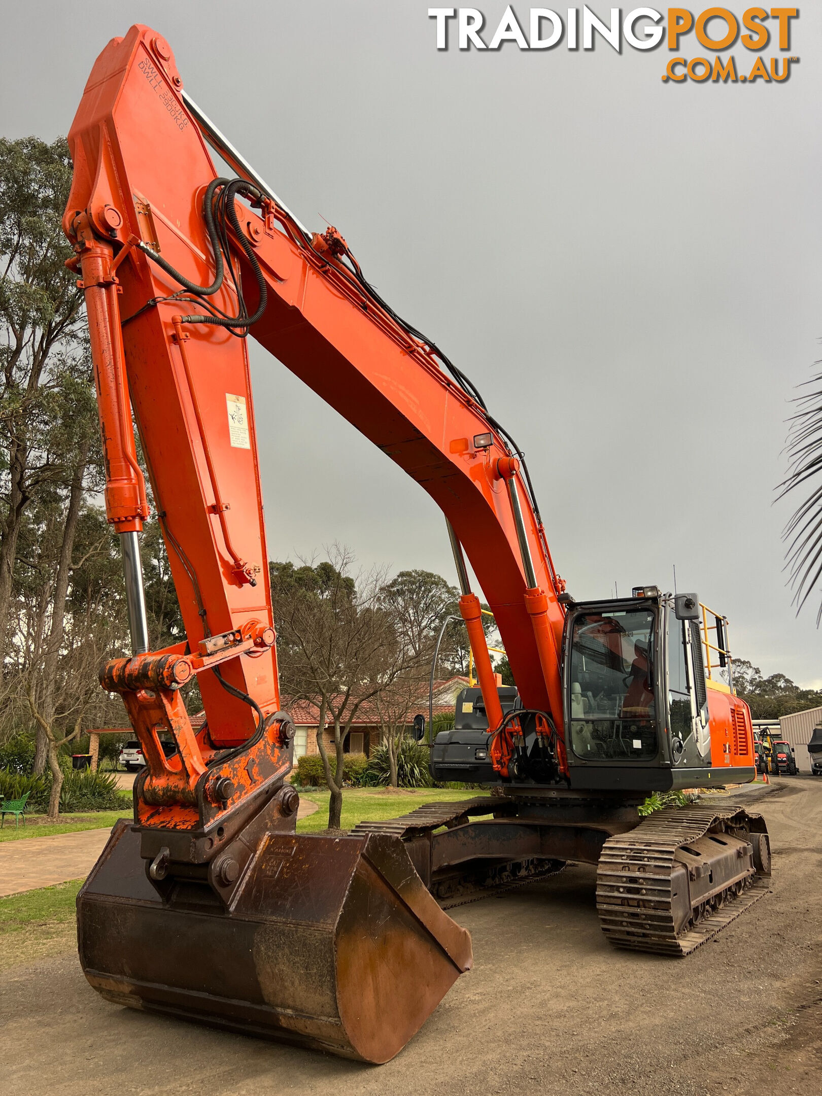 Hitachi ZX330 Tracked-Excav Excavator