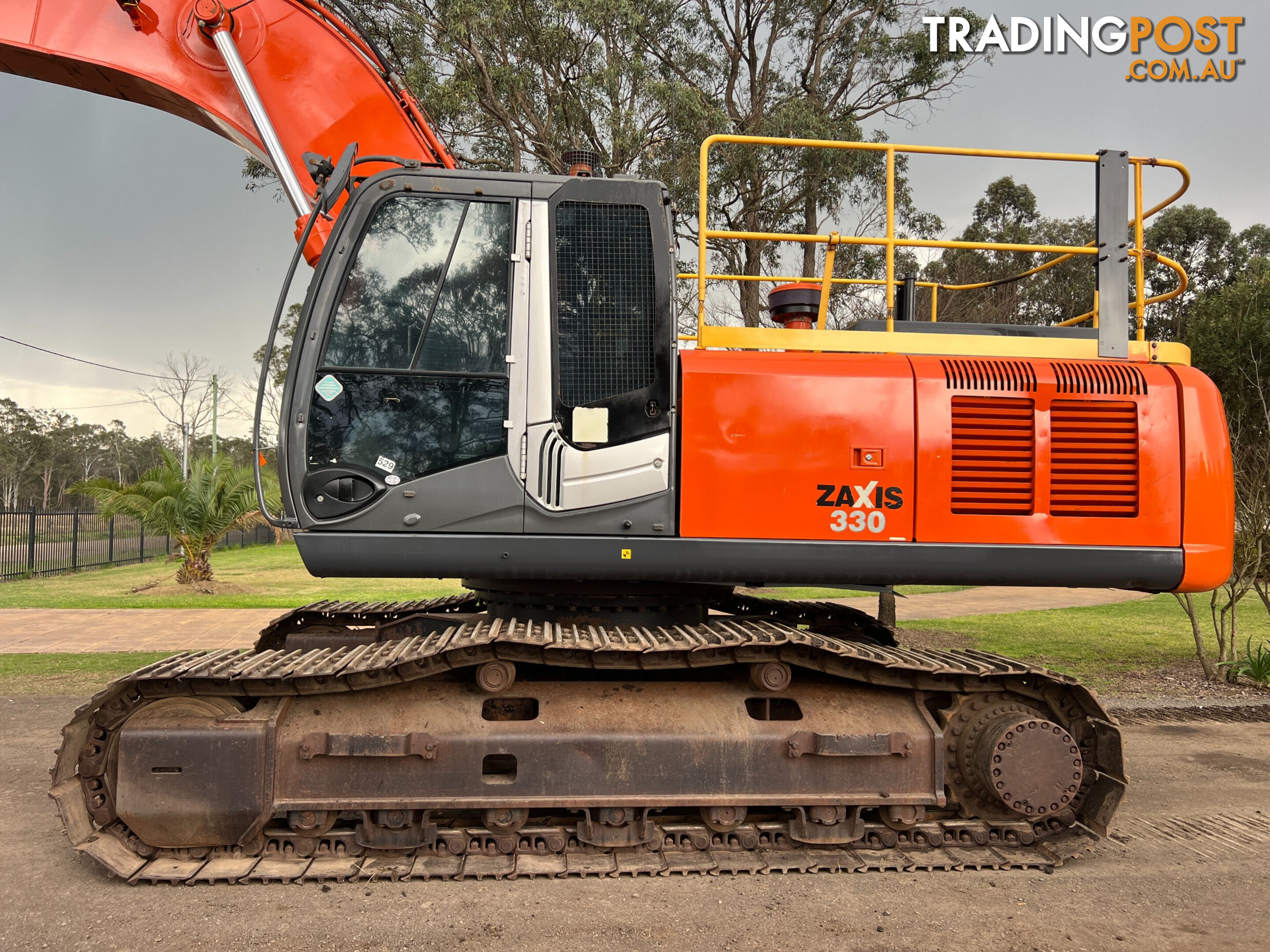 Hitachi ZX330 Tracked-Excav Excavator