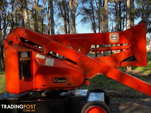 JLG N40E Boom Lift Access &amp; Height Safety