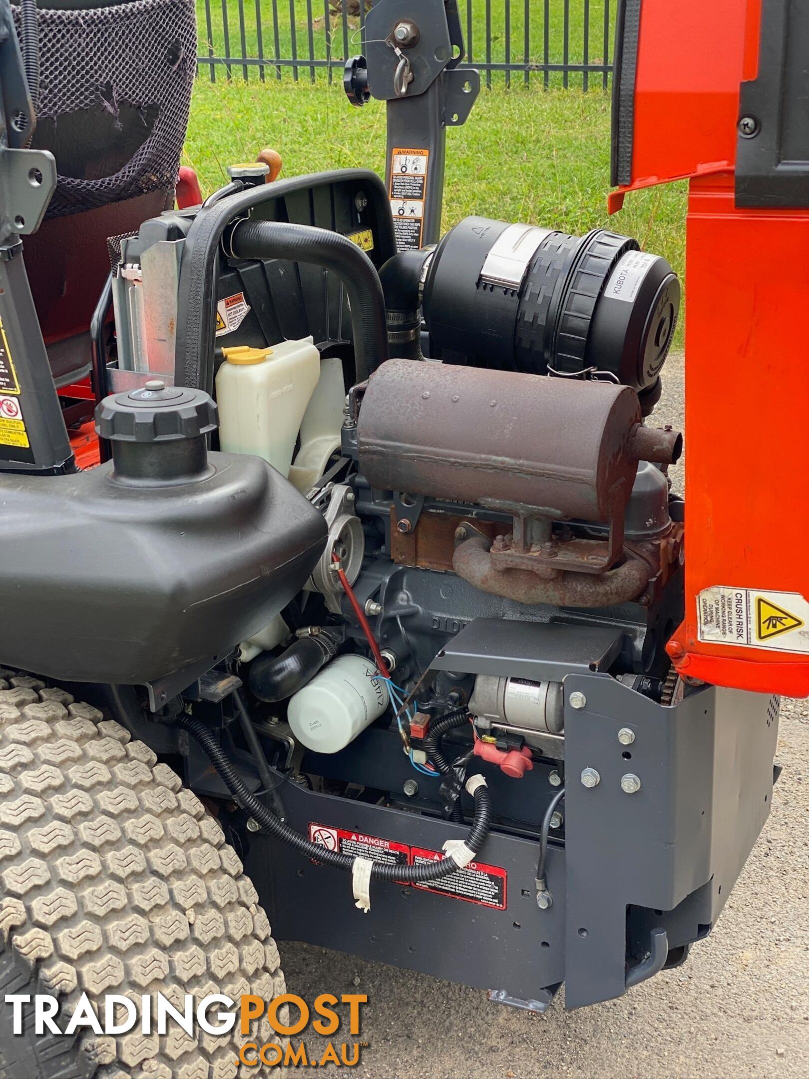 Kubota ZD326 Zero Turn Lawn Equipment