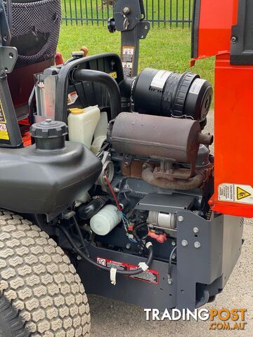 Kubota ZD326 Zero Turn Lawn Equipment