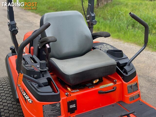 Kubota ZD326 Zero Turn Lawn Equipment