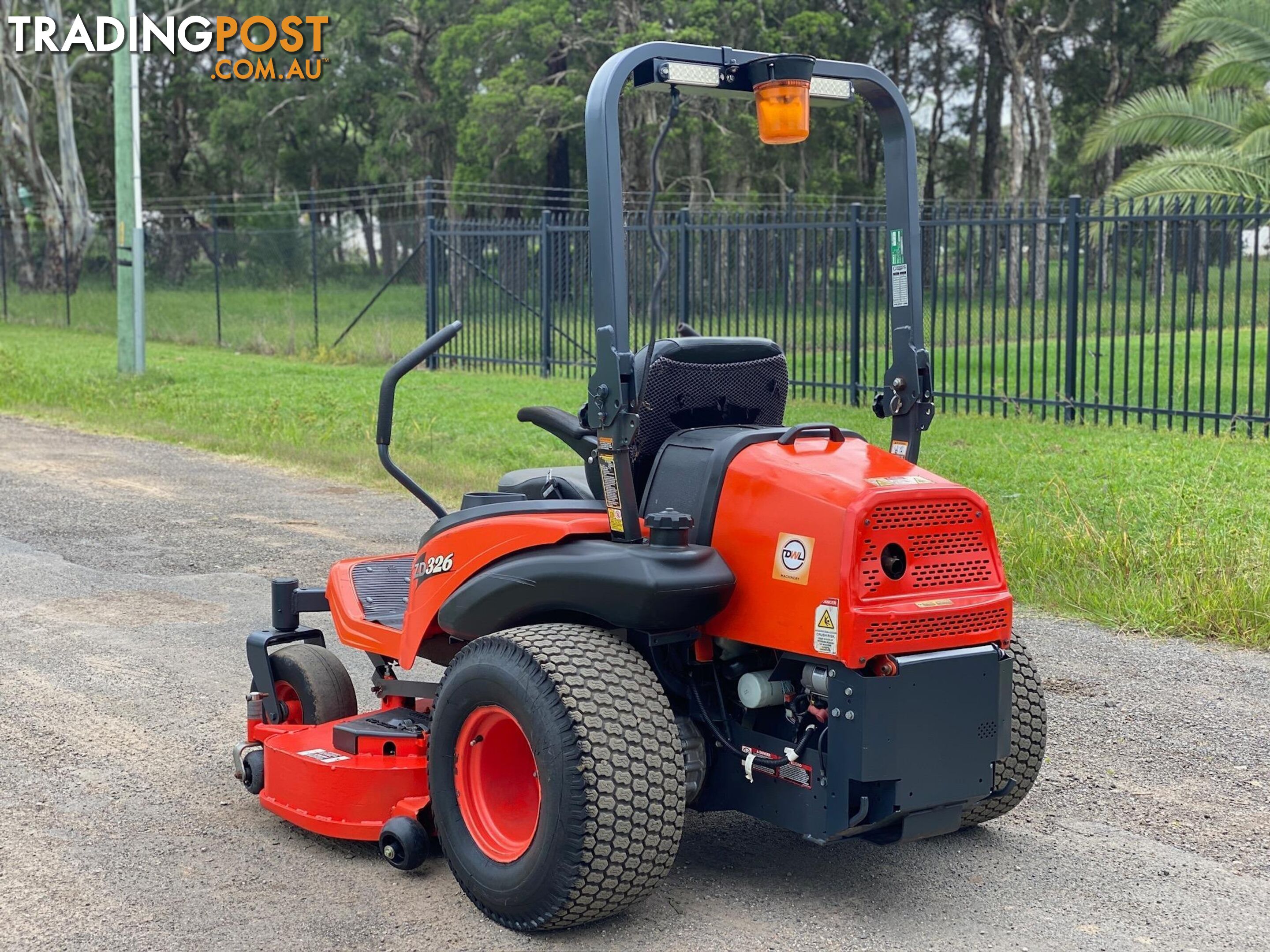 Kubota ZD326 Zero Turn Lawn Equipment