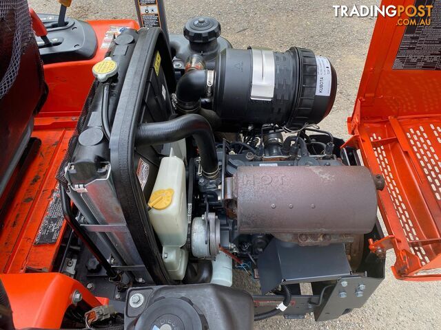 Kubota ZD326 Zero Turn Lawn Equipment