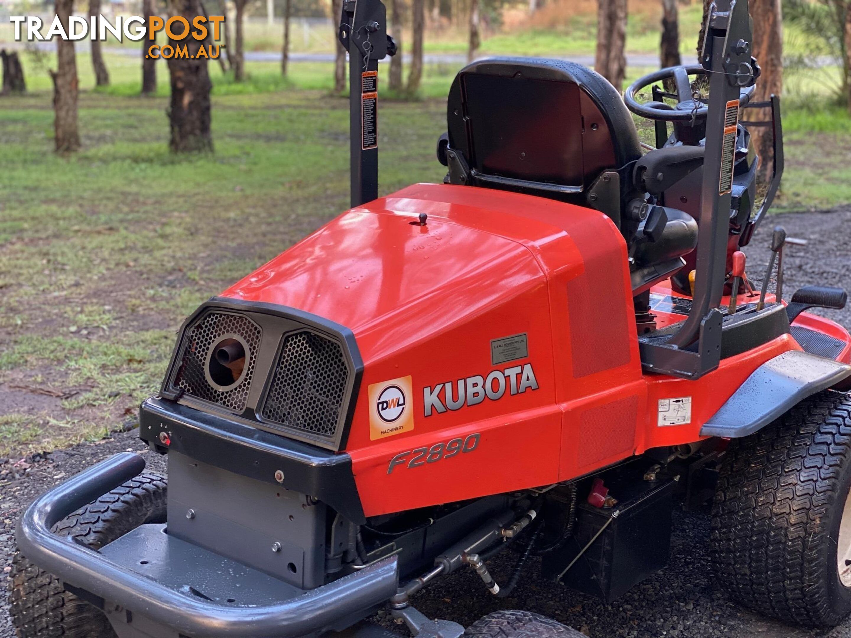 Kubota F2890 Front Deck Lawn Equipment