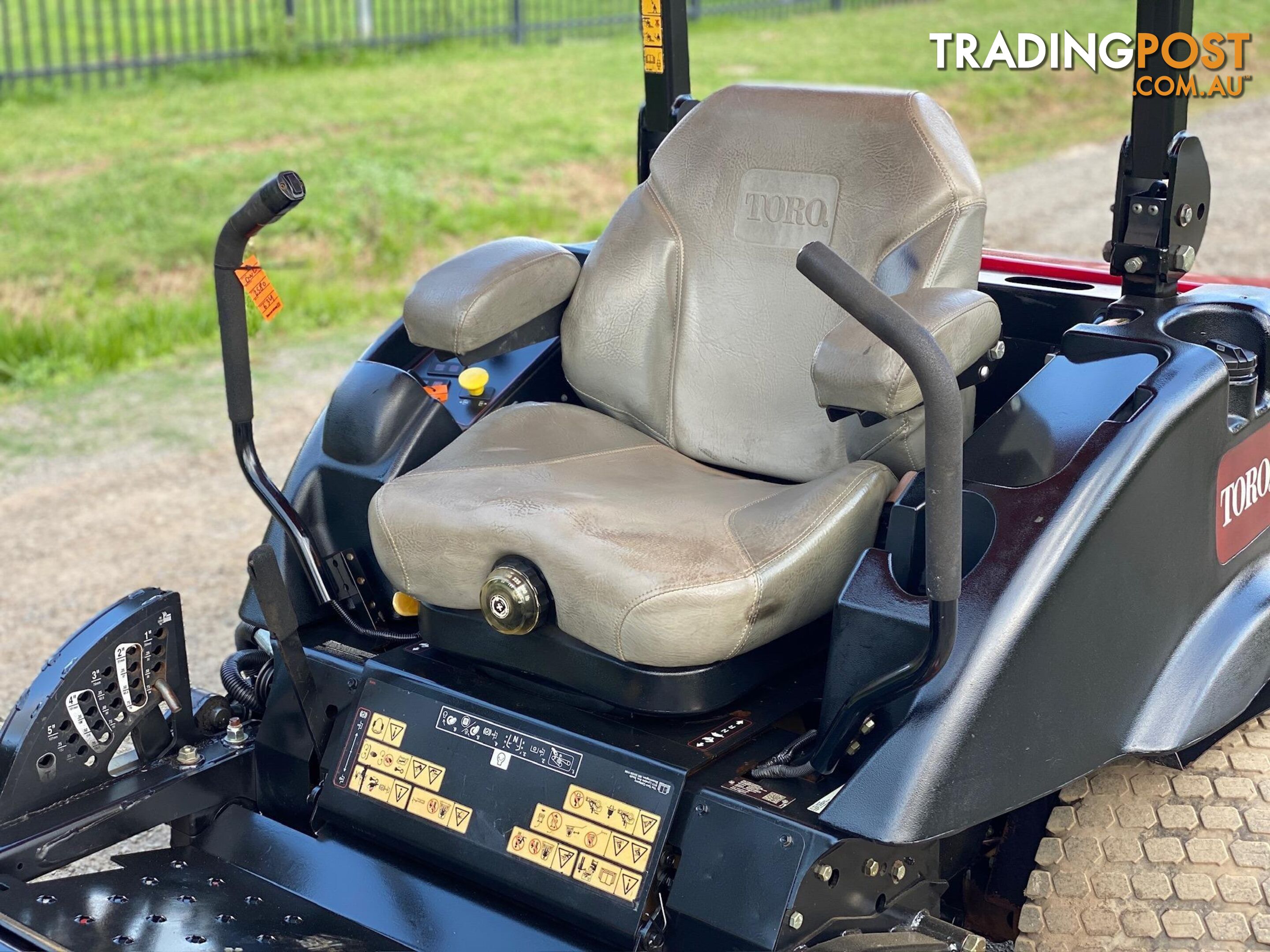 Toro Groundsmaster 7210 Zero Turn Lawn Equipment