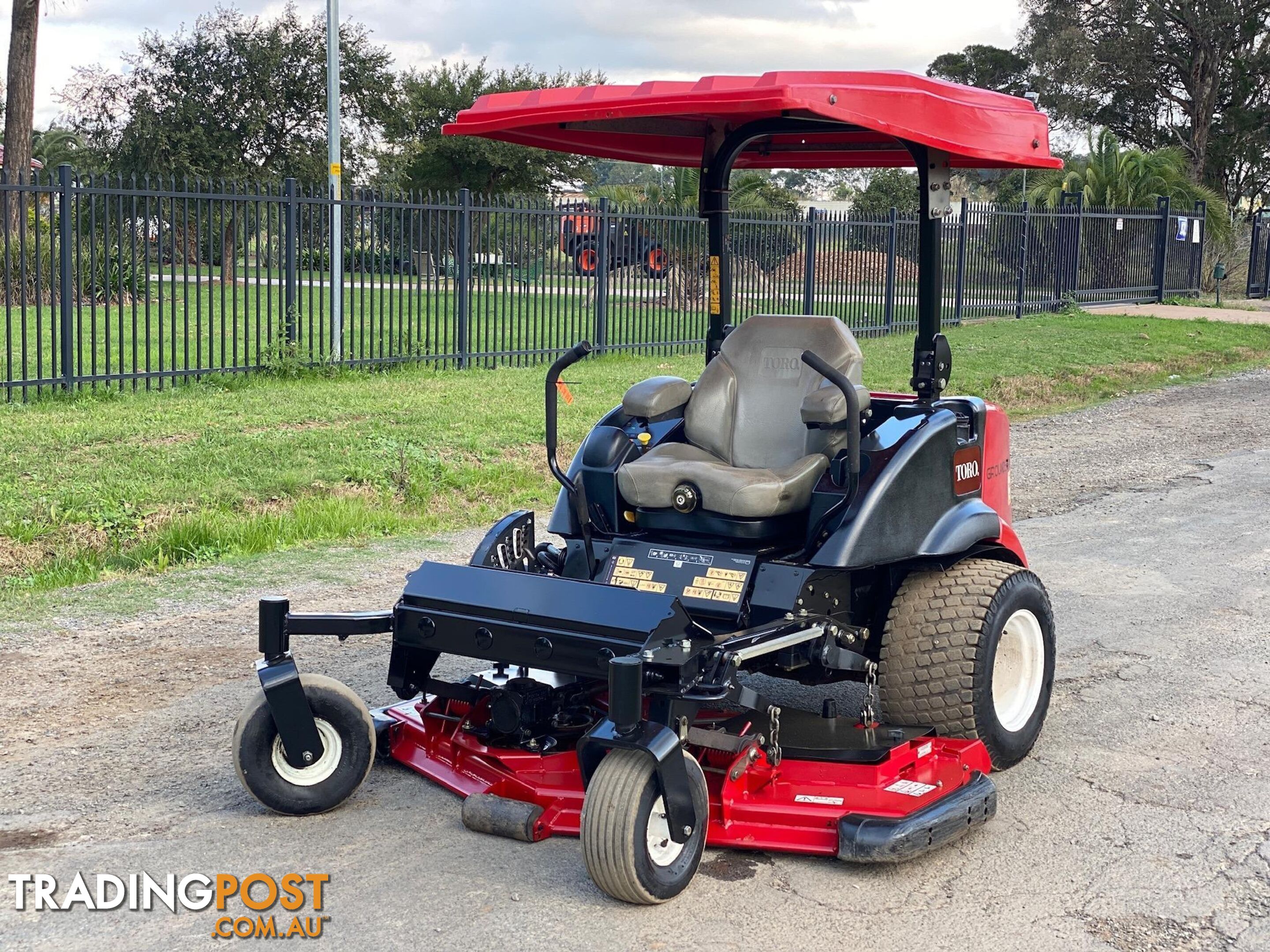 Toro Groundsmaster 7210 Zero Turn Lawn Equipment