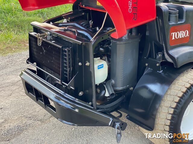 Toro Groundsmaster 7210 Zero Turn Lawn Equipment