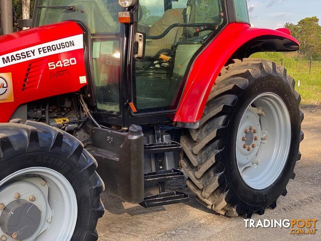 Massey Ferguson 5420 FWA/4WD Tractor