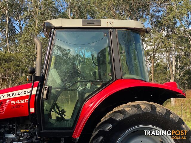 Massey Ferguson 5420 FWA/4WD Tractor