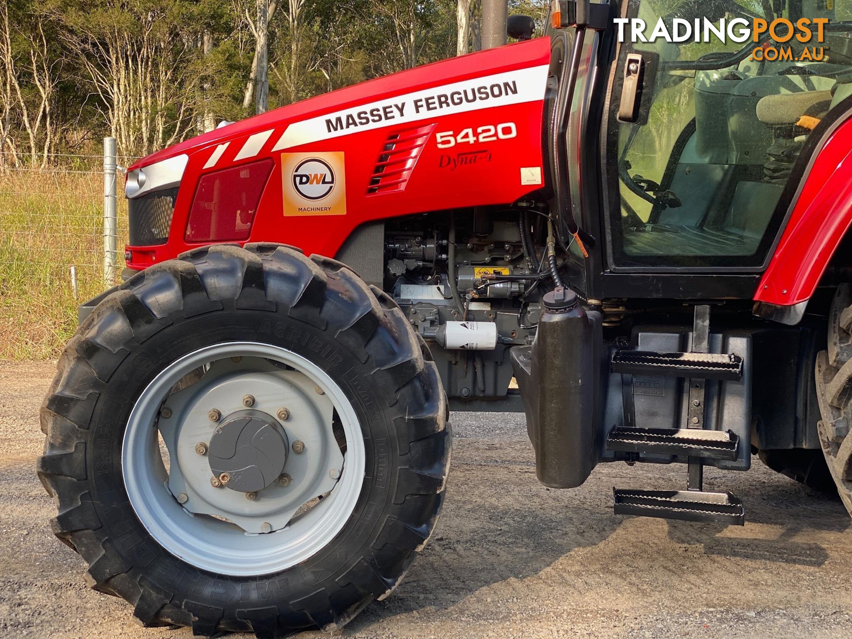 Massey Ferguson 5420 FWA/4WD Tractor