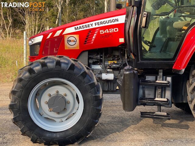 Massey Ferguson 5420 FWA/4WD Tractor