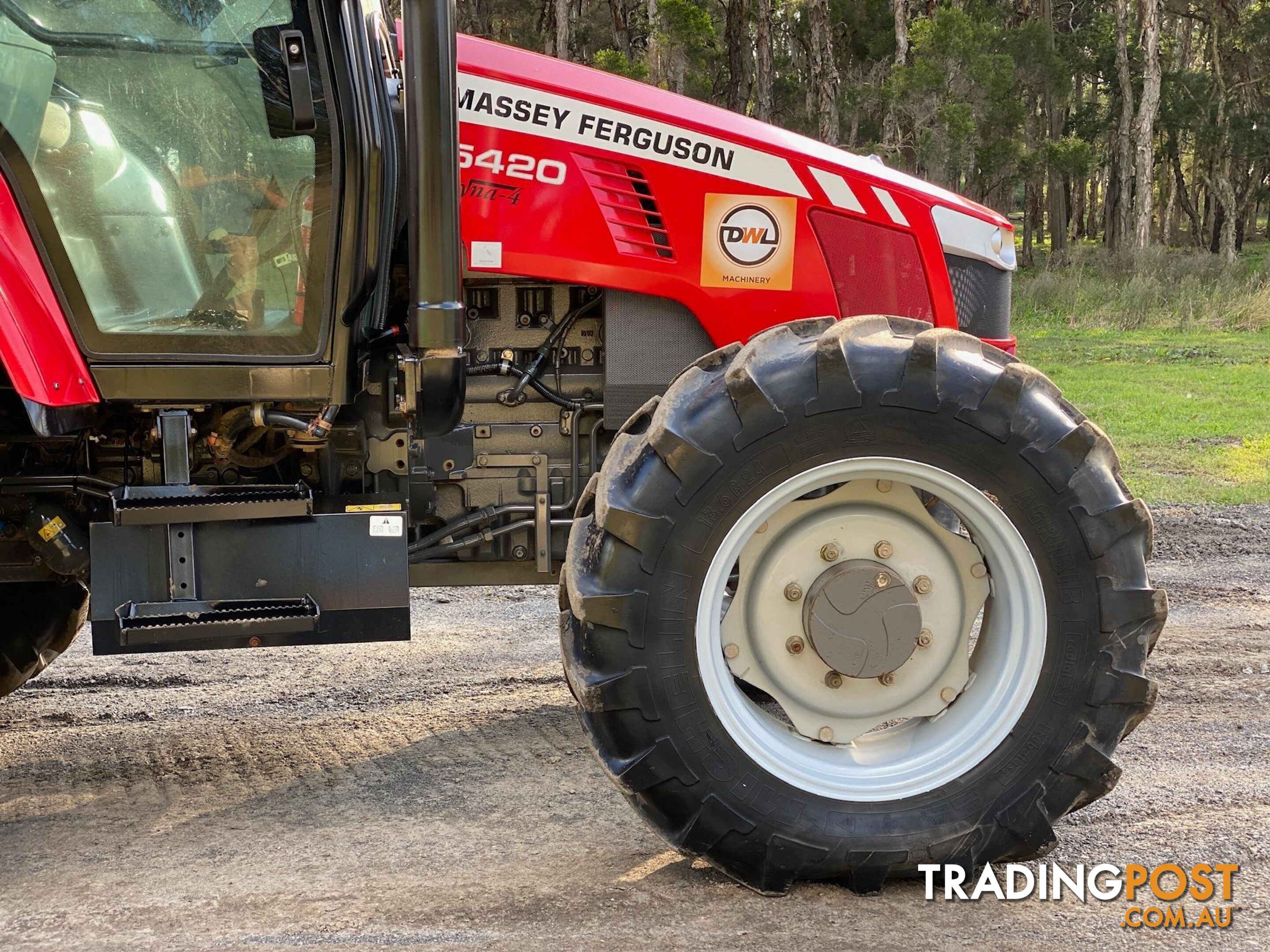 Massey Ferguson 5420 FWA/4WD Tractor