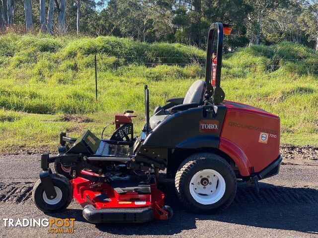 Toro Groundsmaster 7210 Zero Turn Lawn Equipment