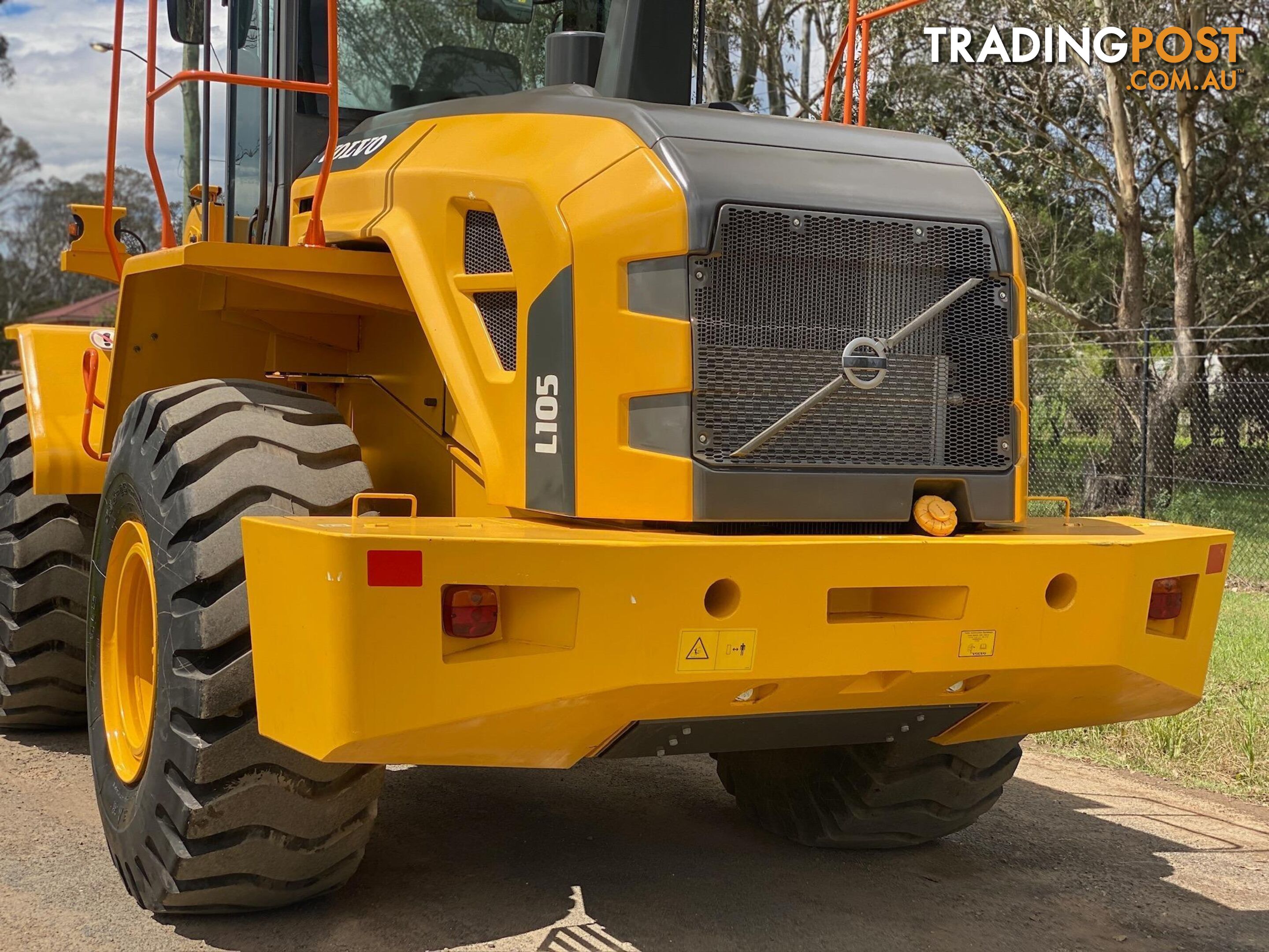 Volvo L105 Loader/Tool Carrier Loader