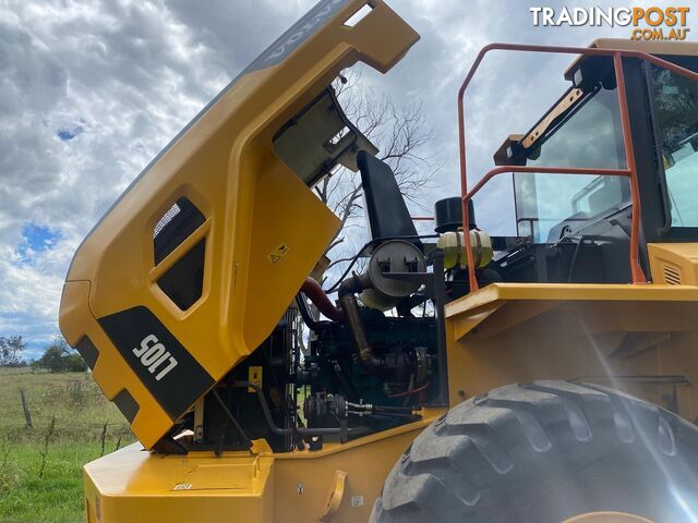 Volvo L105 Loader/Tool Carrier Loader