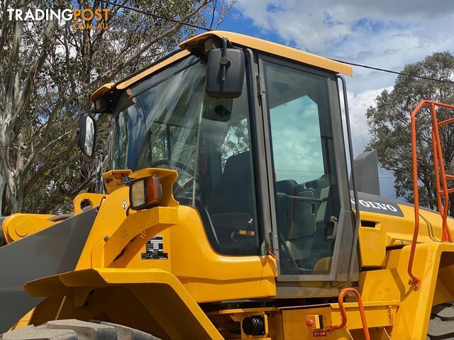 Volvo L105 Loader/Tool Carrier Loader