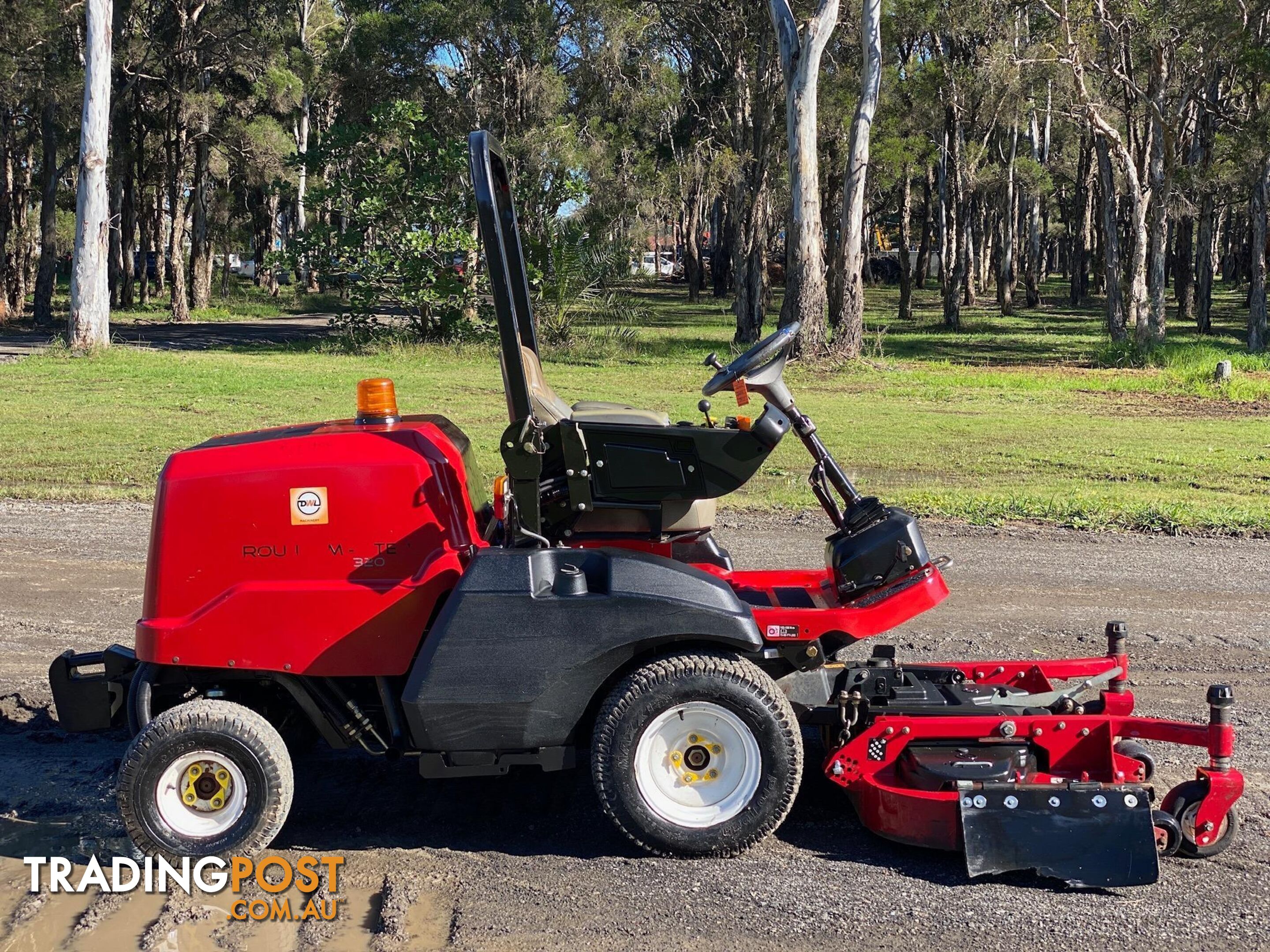 Toro 3200 Front Deck Lawn Equipment