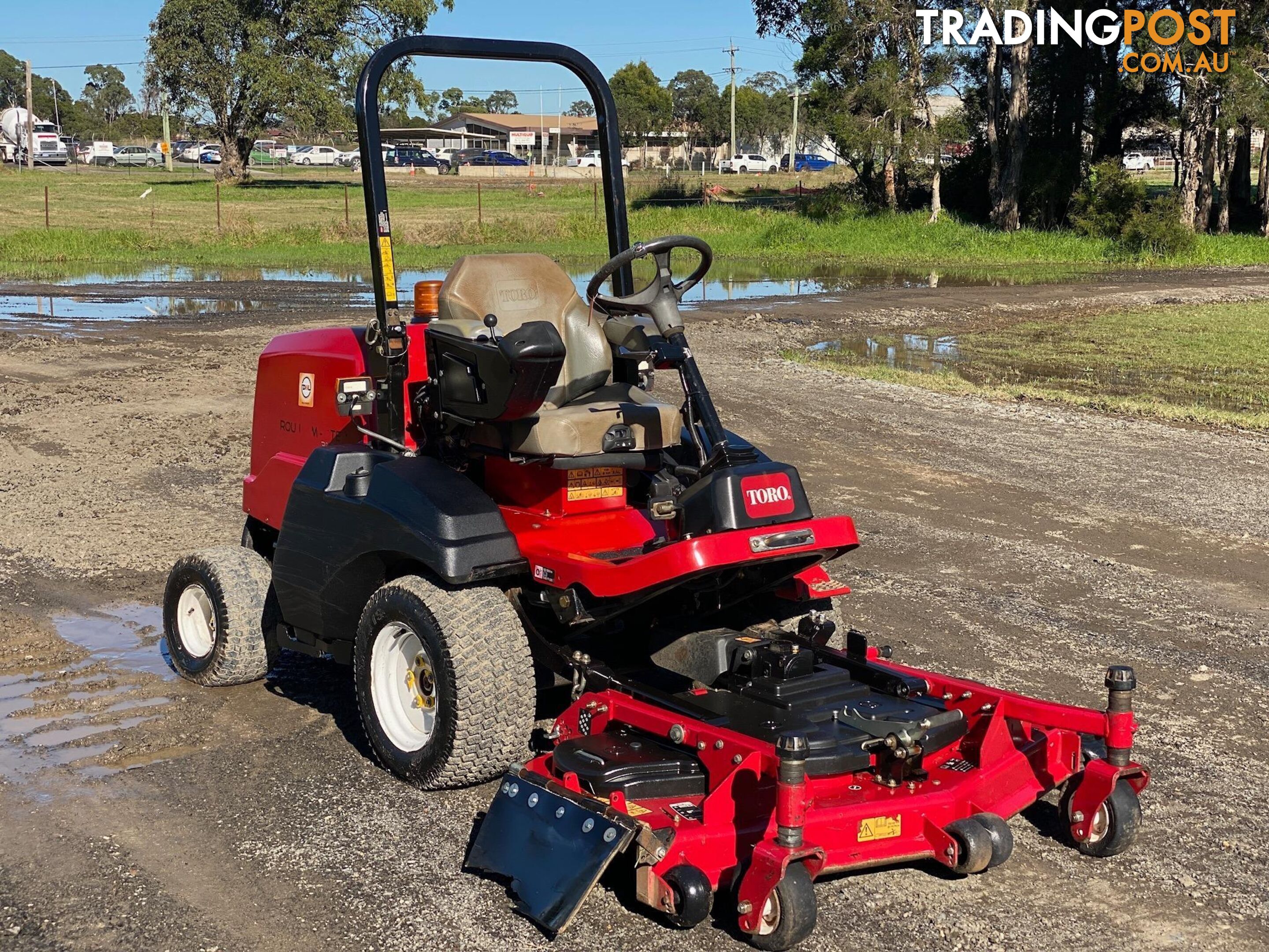 Toro 3200 Front Deck Lawn Equipment