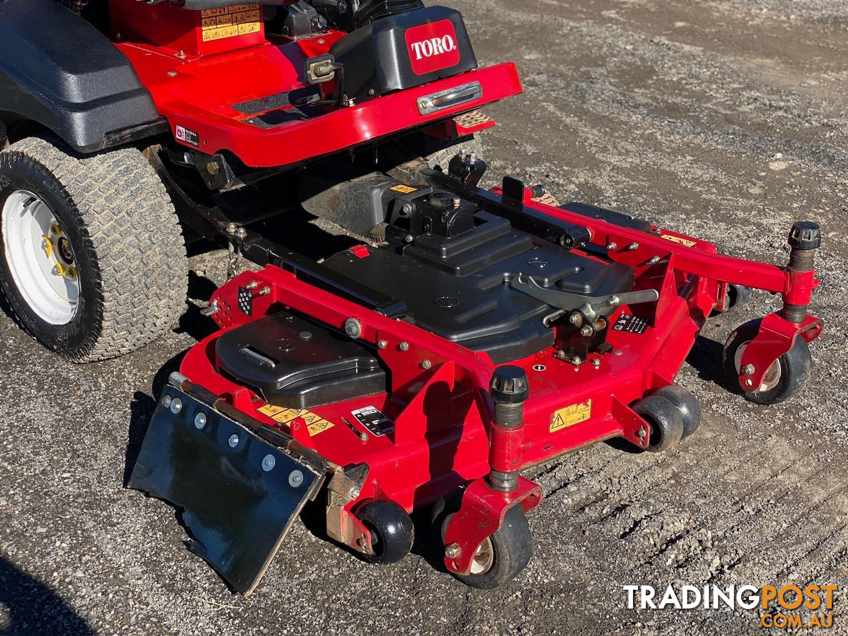 Toro 3200 Front Deck Lawn Equipment