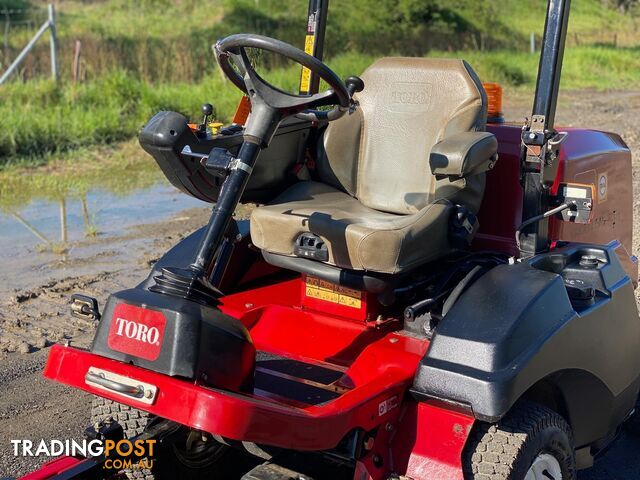 Toro 3200 Front Deck Lawn Equipment