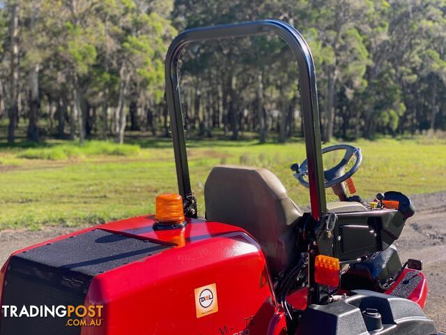 Toro 3200 Front Deck Lawn Equipment