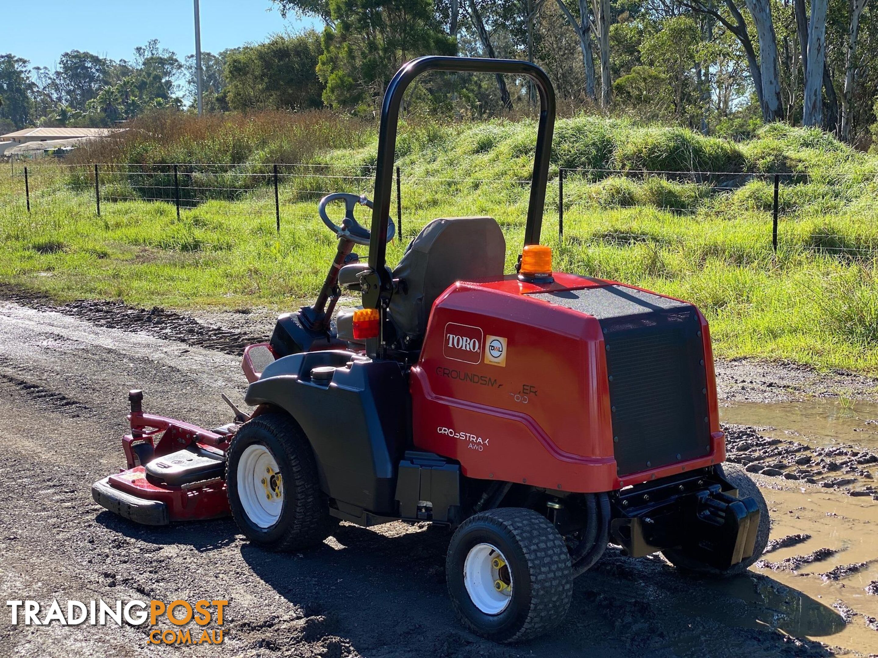 Toro 3200 Front Deck Lawn Equipment