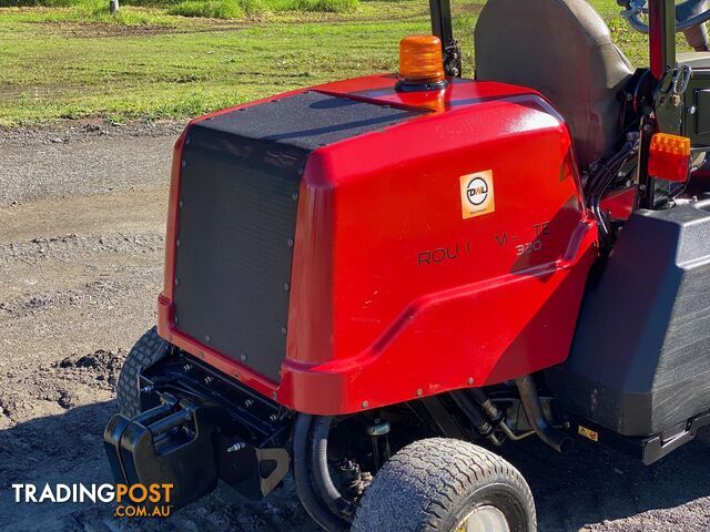 Toro 3200 Front Deck Lawn Equipment