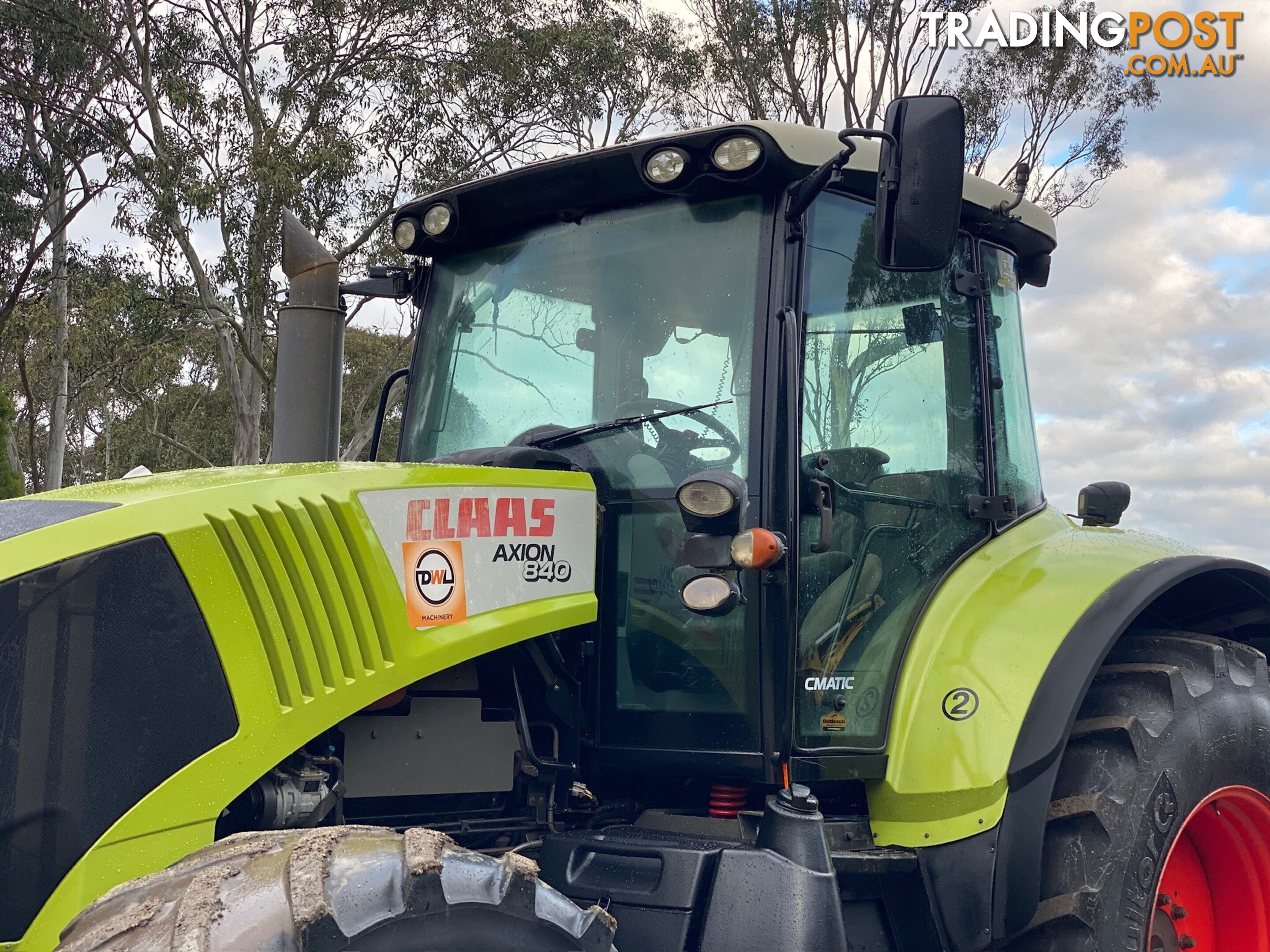 Claas Axion 840 FWA/4WD Tractor