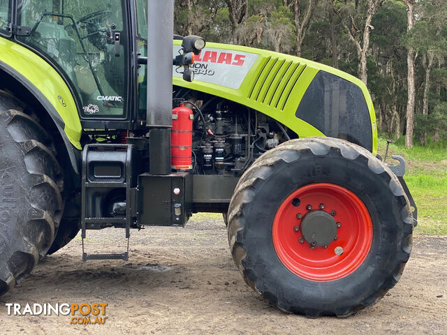 Claas Axion 840 FWA/4WD Tractor