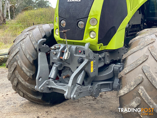 Claas Axion 840 FWA/4WD Tractor