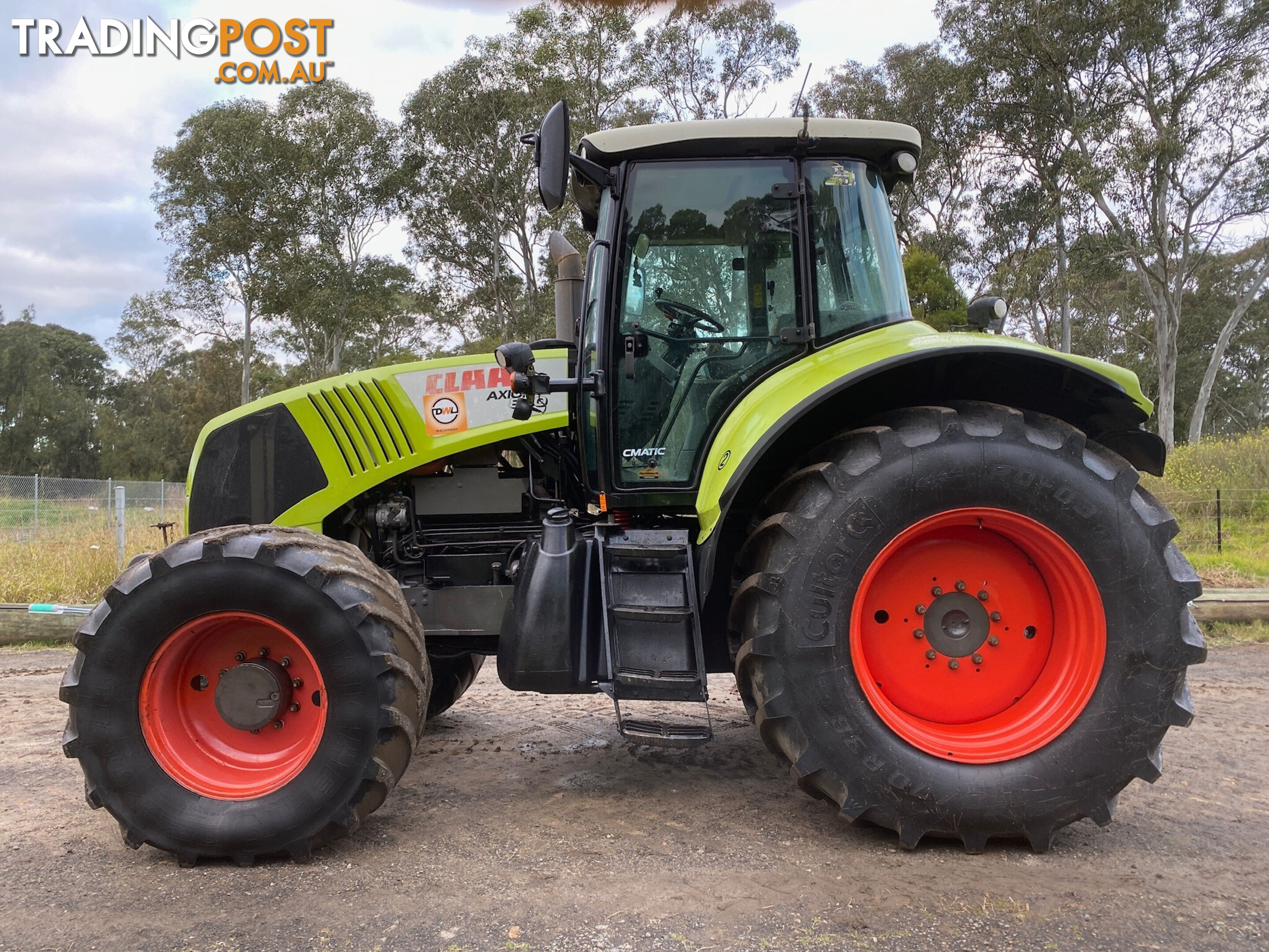 Claas Axion 840 FWA/4WD Tractor