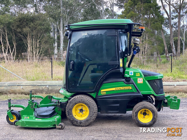 John Deere 1585 Front Deck Lawn Equipment