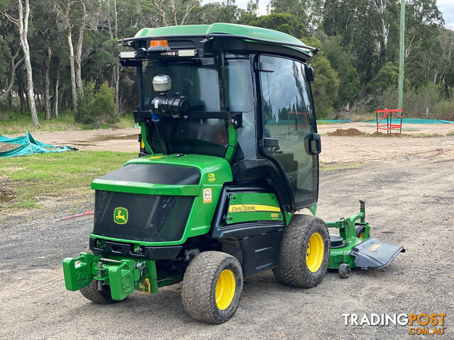 John Deere 1585 Front Deck Lawn Equipment