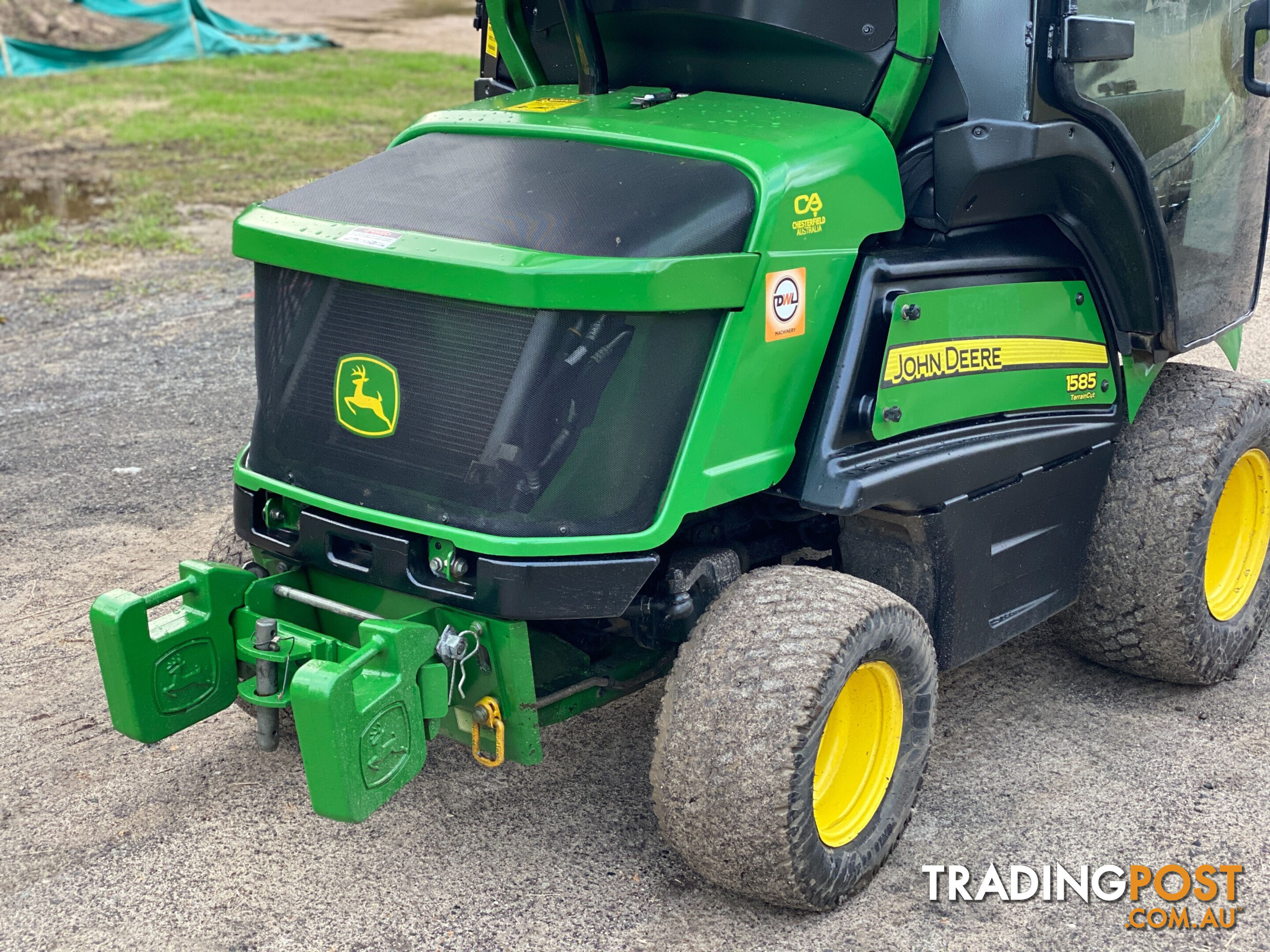 John Deere 1585 Front Deck Lawn Equipment