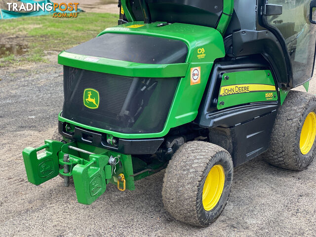 John Deere 1585 Front Deck Lawn Equipment