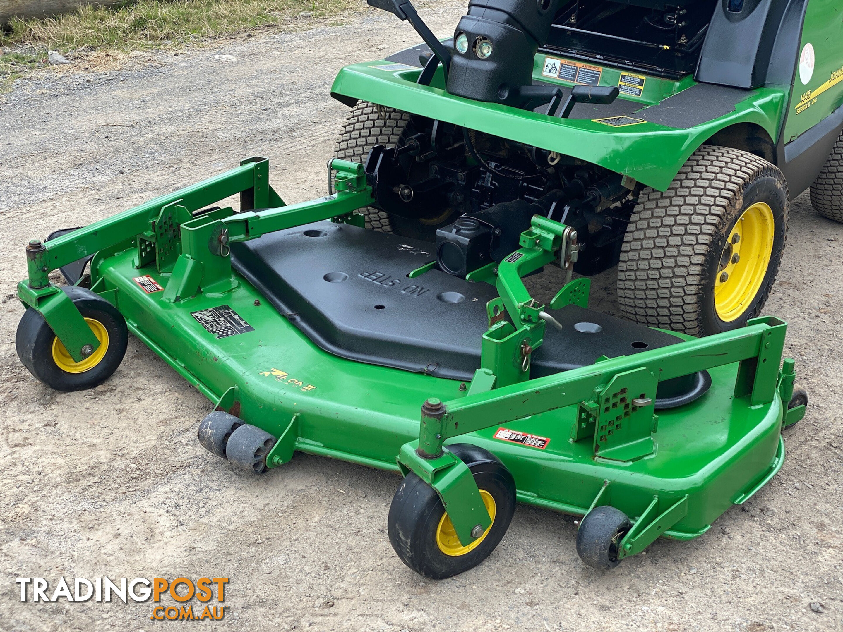 John Deere 1445 Front Deck Lawn Equipment