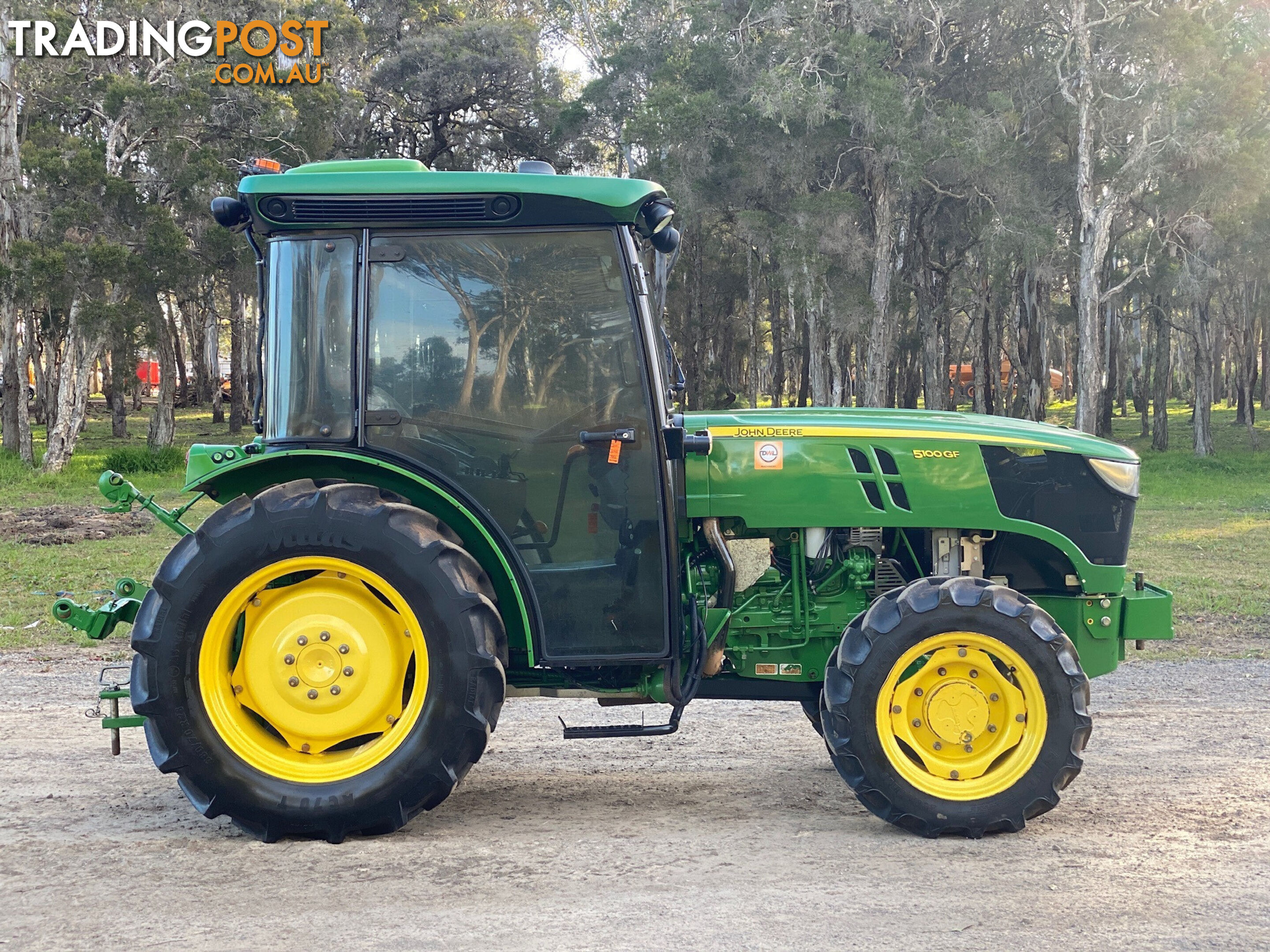 John Deere 5100 FWA/4WD Tractor