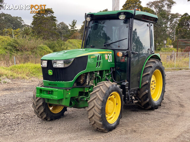 John Deere 5100 FWA/4WD Tractor