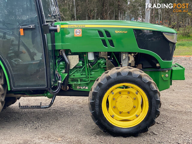 John Deere 5100 FWA/4WD Tractor