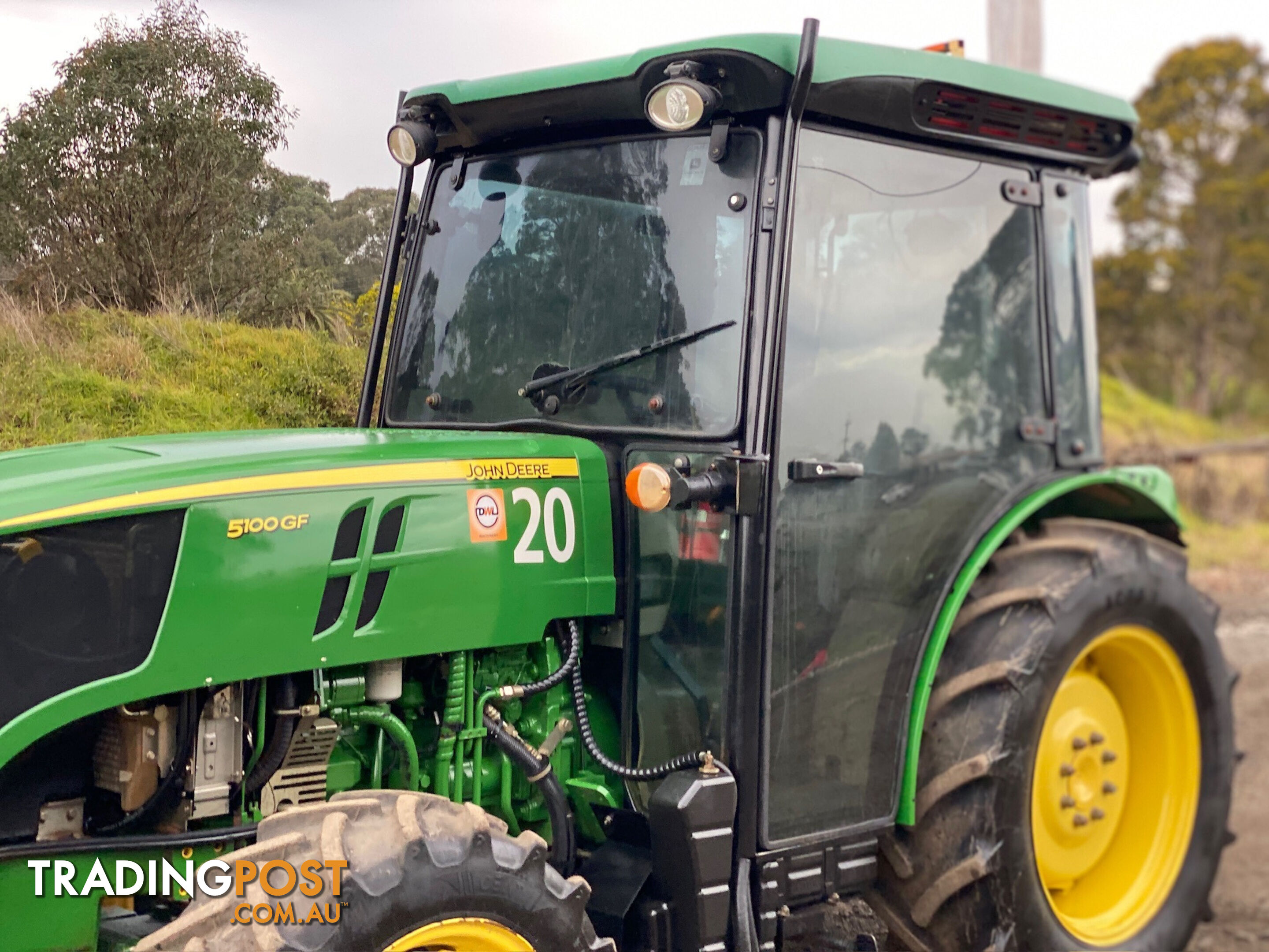 John Deere 5100 FWA/4WD Tractor