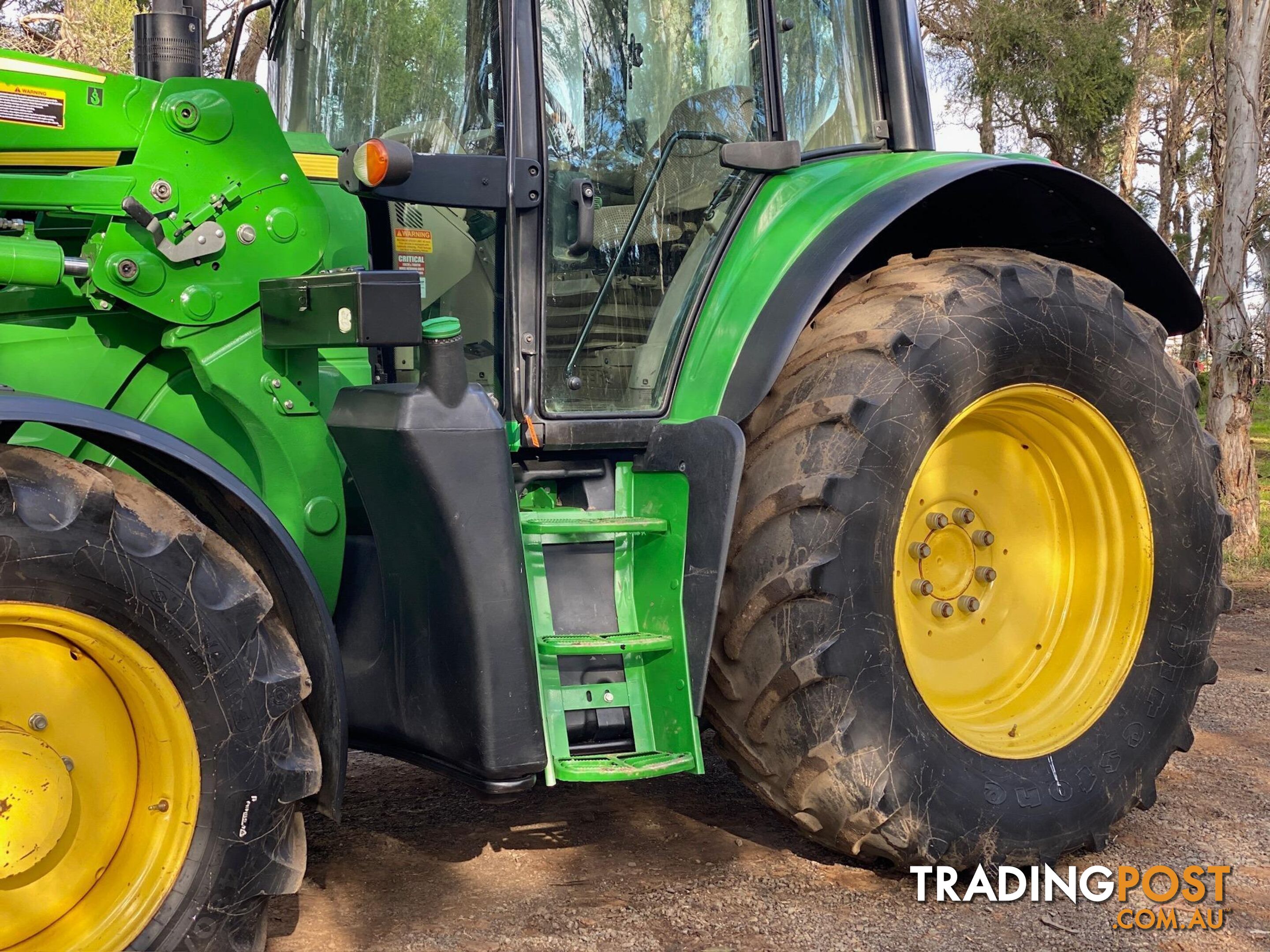 John Deere 6140M FWA/4WD Tractor