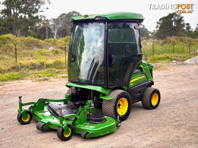 John Deere 1585 Front Deck Lawn Equipment