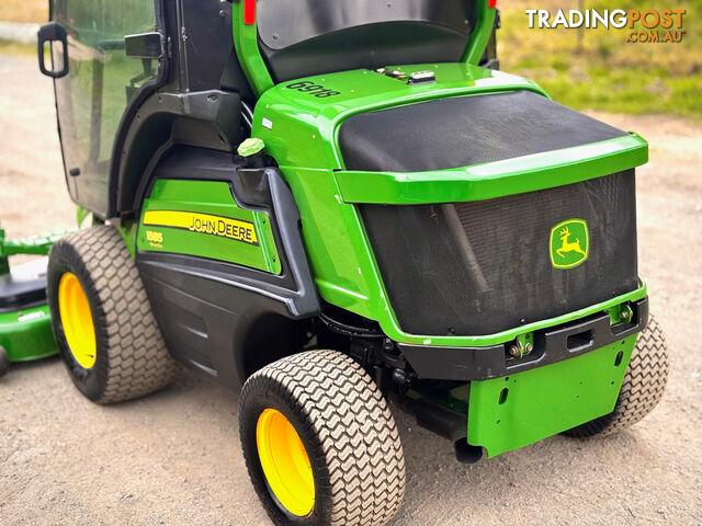 John Deere 1585 Front Deck Lawn Equipment