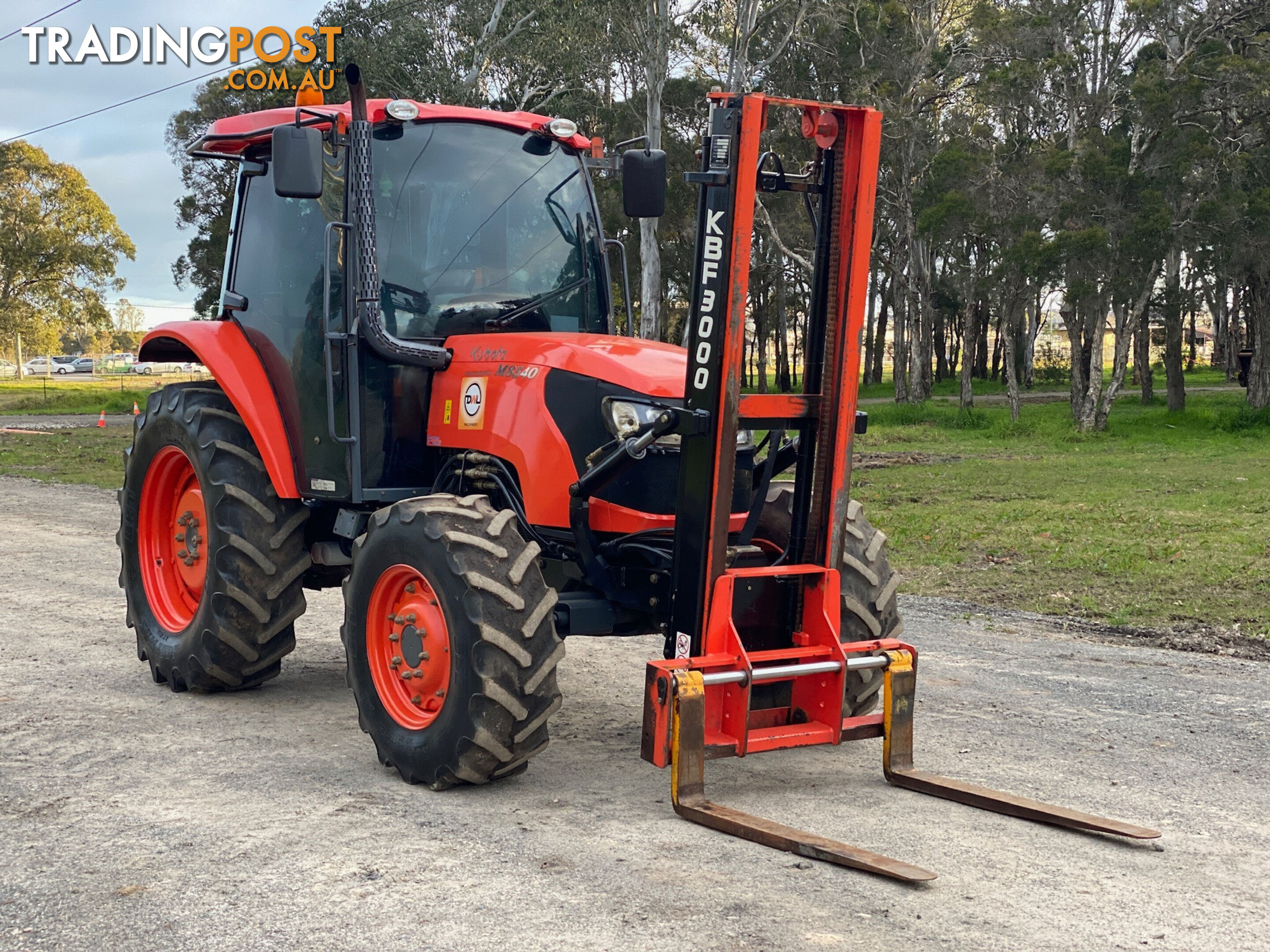 Kubota M8540 FWA/4WD Tractor