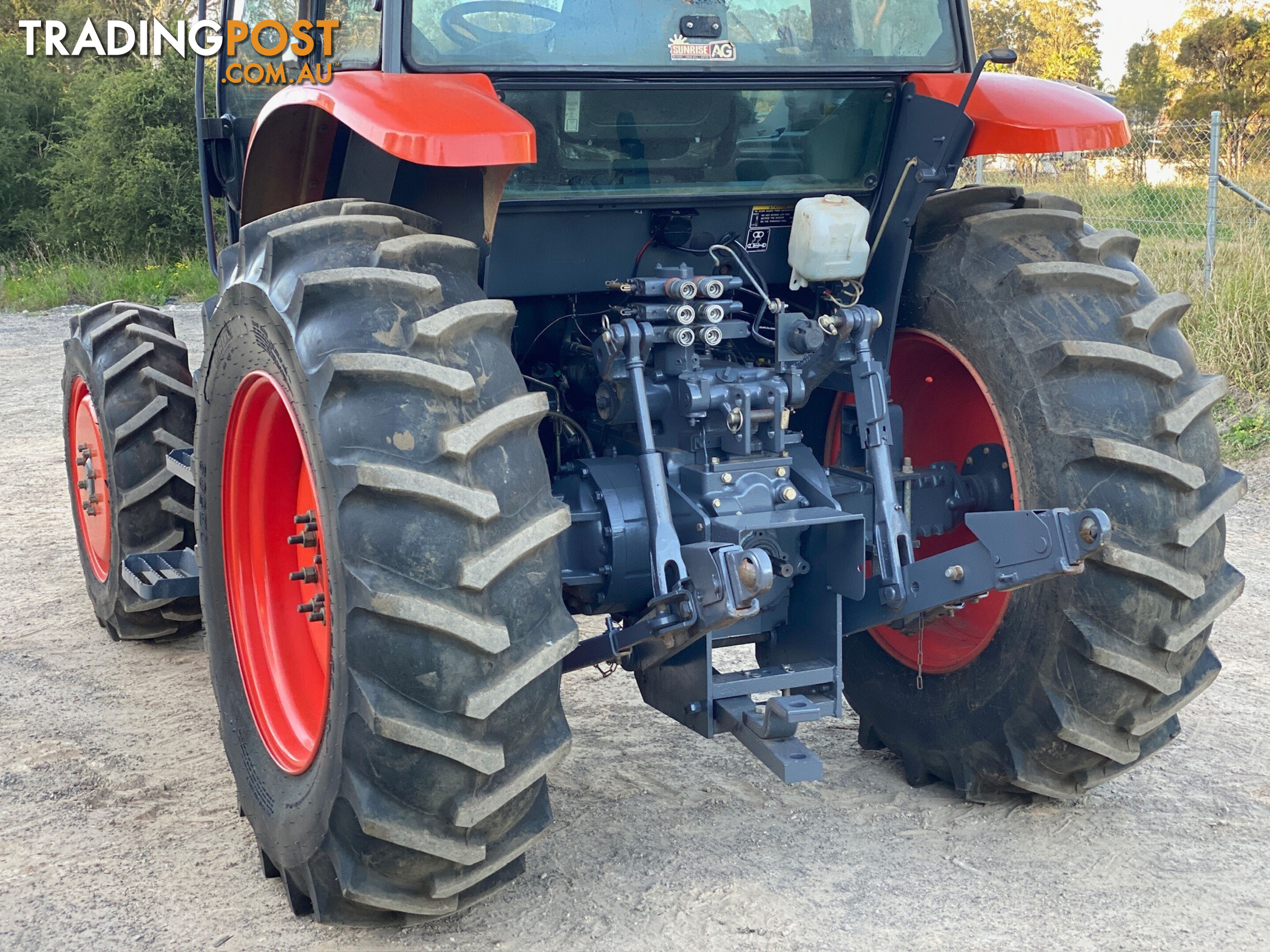 Kubota M108 FWA/4WD Tractor