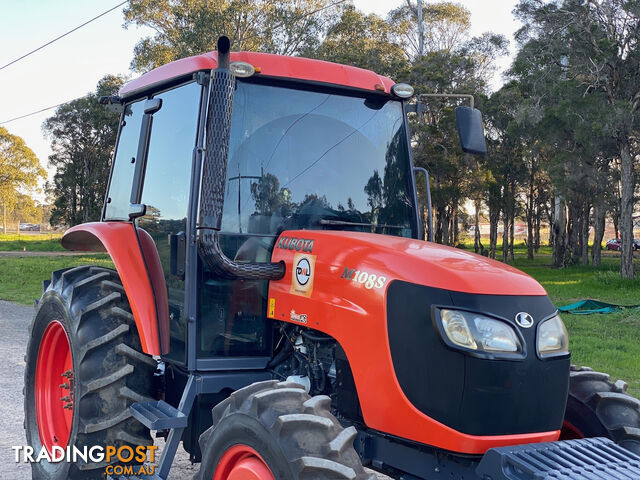 Kubota M108 FWA/4WD Tractor