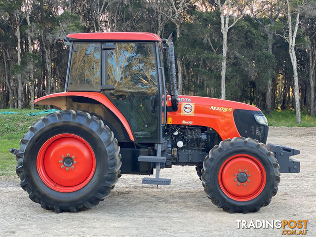 Kubota M108 FWA/4WD Tractor