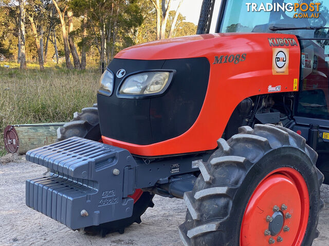 Kubota M108 FWA/4WD Tractor