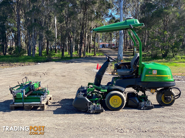 John Deere 2500E Golf Greens mower Lawn Equipment